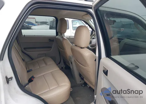 2010 Ford Escape Xlt z USA, uszkodzony, nr VIN 1FMCU9DG1AKD18787